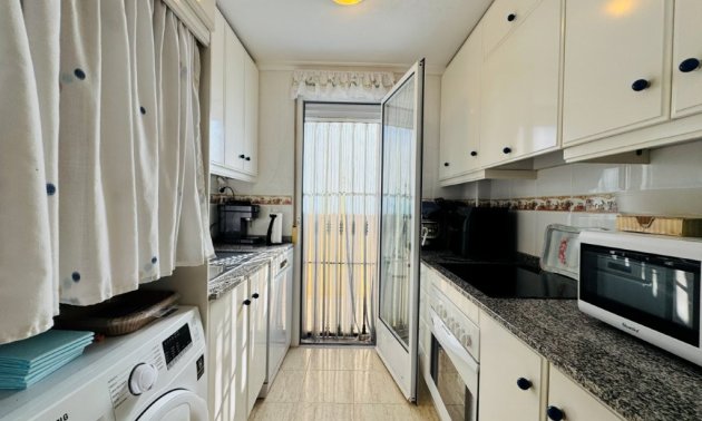 Resale - Apartment / flat -
Torrevieja - La Mata