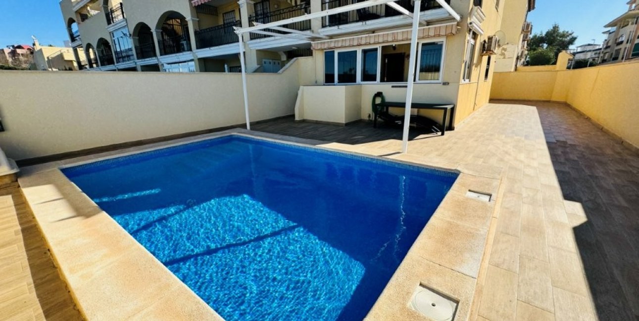 Resale - Apartment / flat -
Torrevieja - La Mata