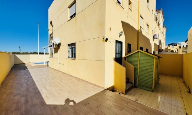 Resale - Apartment / flat -
Torrevieja - La Mata
