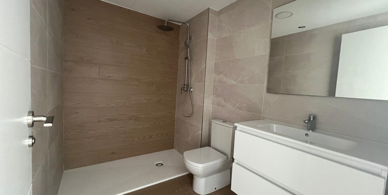 New Build - Townhouse -
La Union - centro