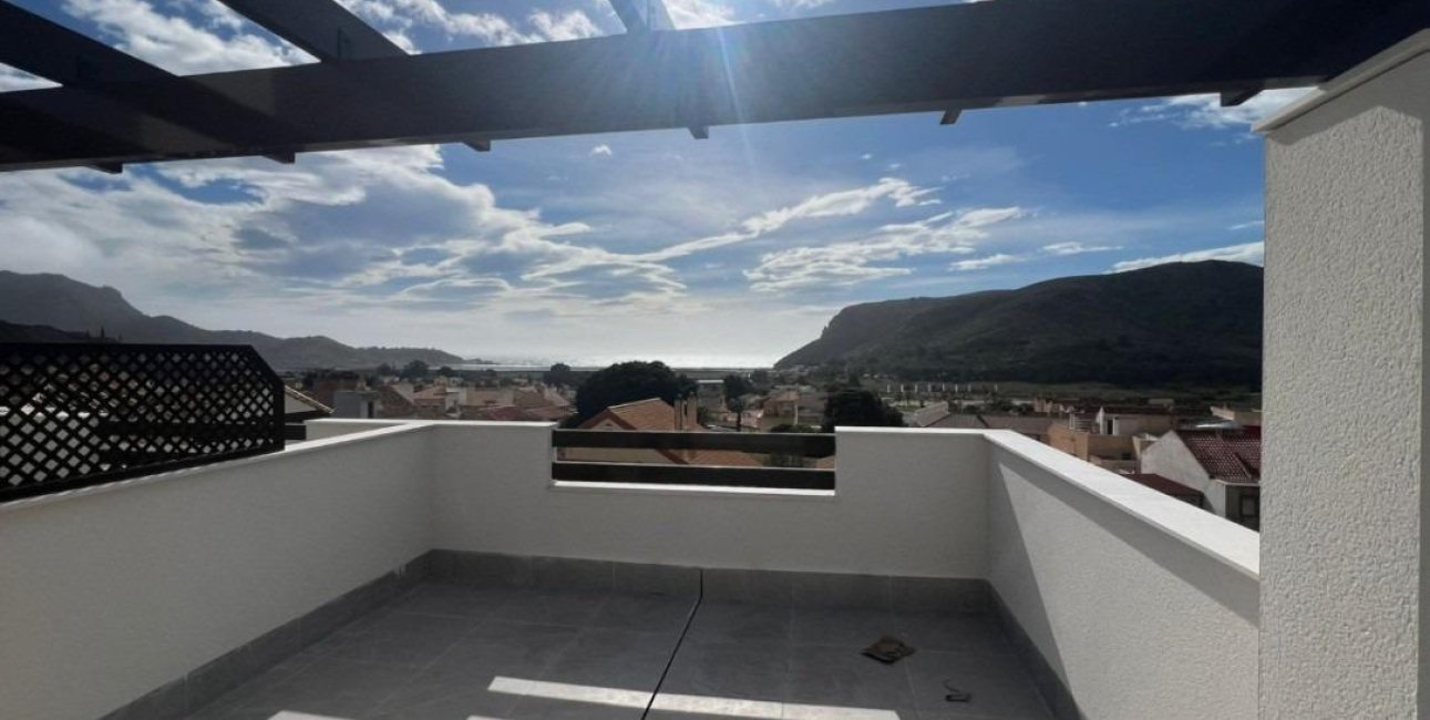 New Build - Townhouse -
La Union - centro