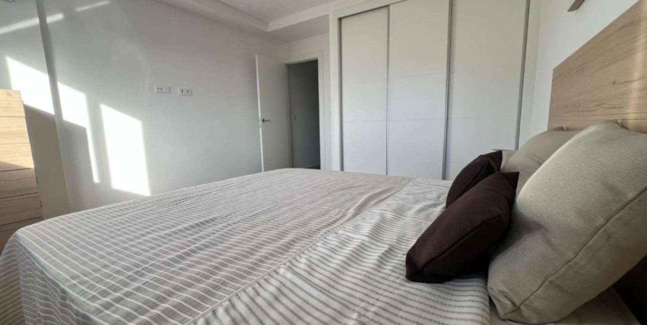 New Build - Townhouse -
La Union - centro