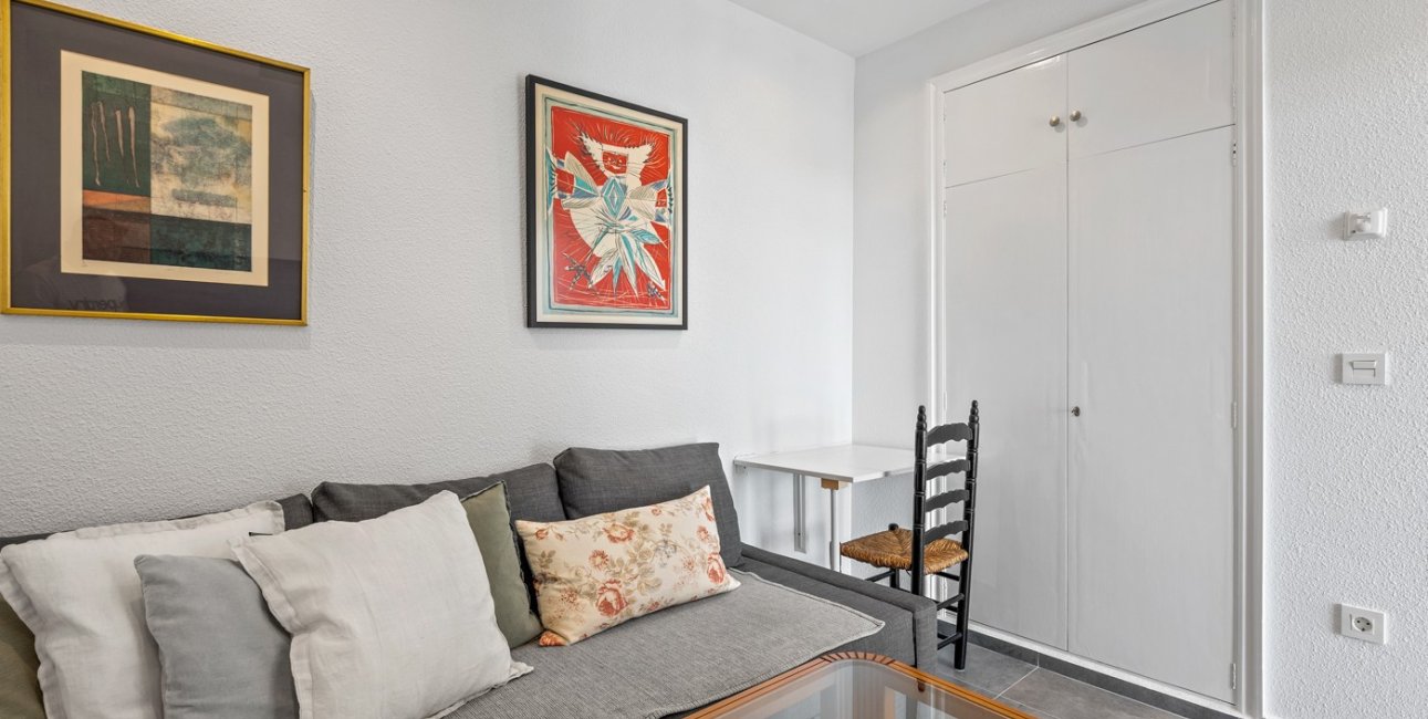 Resale - Apartment / flat -
La Nucia - La Nucia - Town