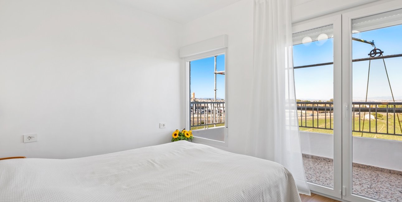 Resale - Apartment / flat -
Torrevieja - Rocio del Mar