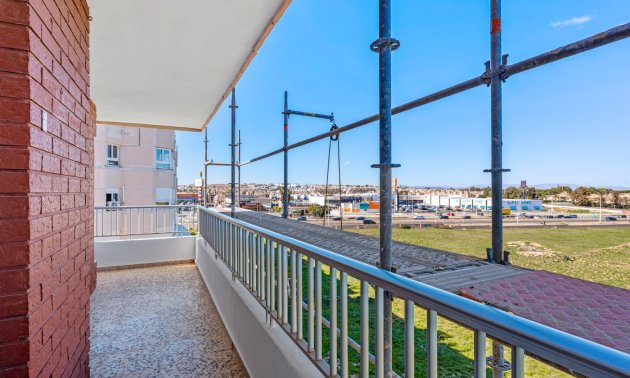 Resale - Apartment / flat -
Torrevieja - Rocio del Mar