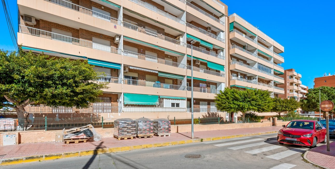 Resale - Apartment / flat -
Torrevieja - Rocio del Mar