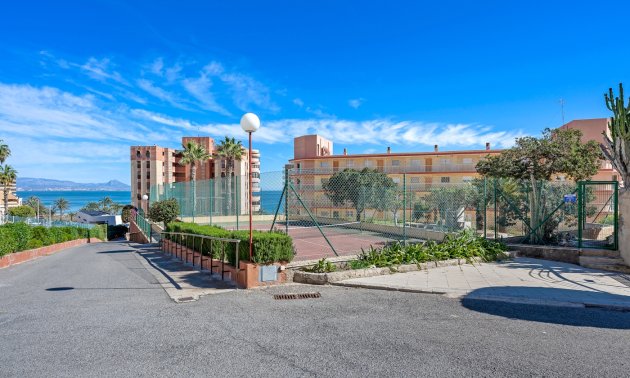 Resale - Apartment / flat -
Arenales del Sol - Arenales del Sol - Town