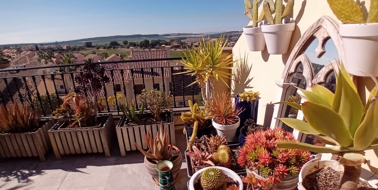 Resale - Townhouse -
Algorfa - La Finca Golf Resort