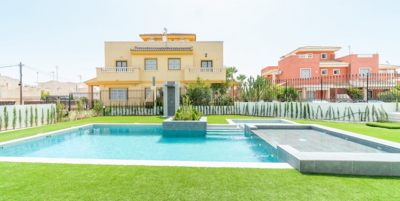 New Build - Bungalow -
Torrevieja - Los Balcones - Los Altos del Edén