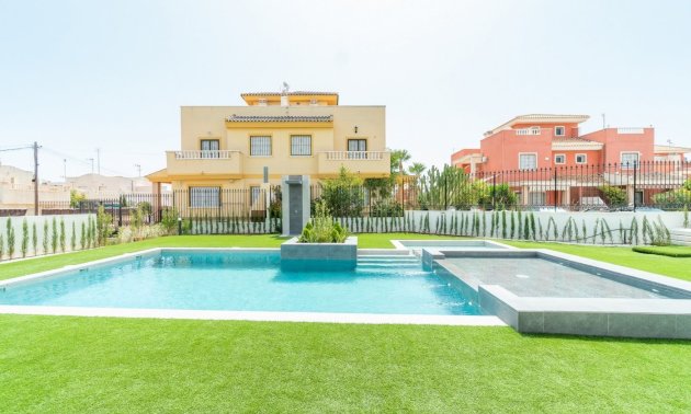 New Build - Bungalow -
Torrevieja - Los Balcones - Los Altos del Edén