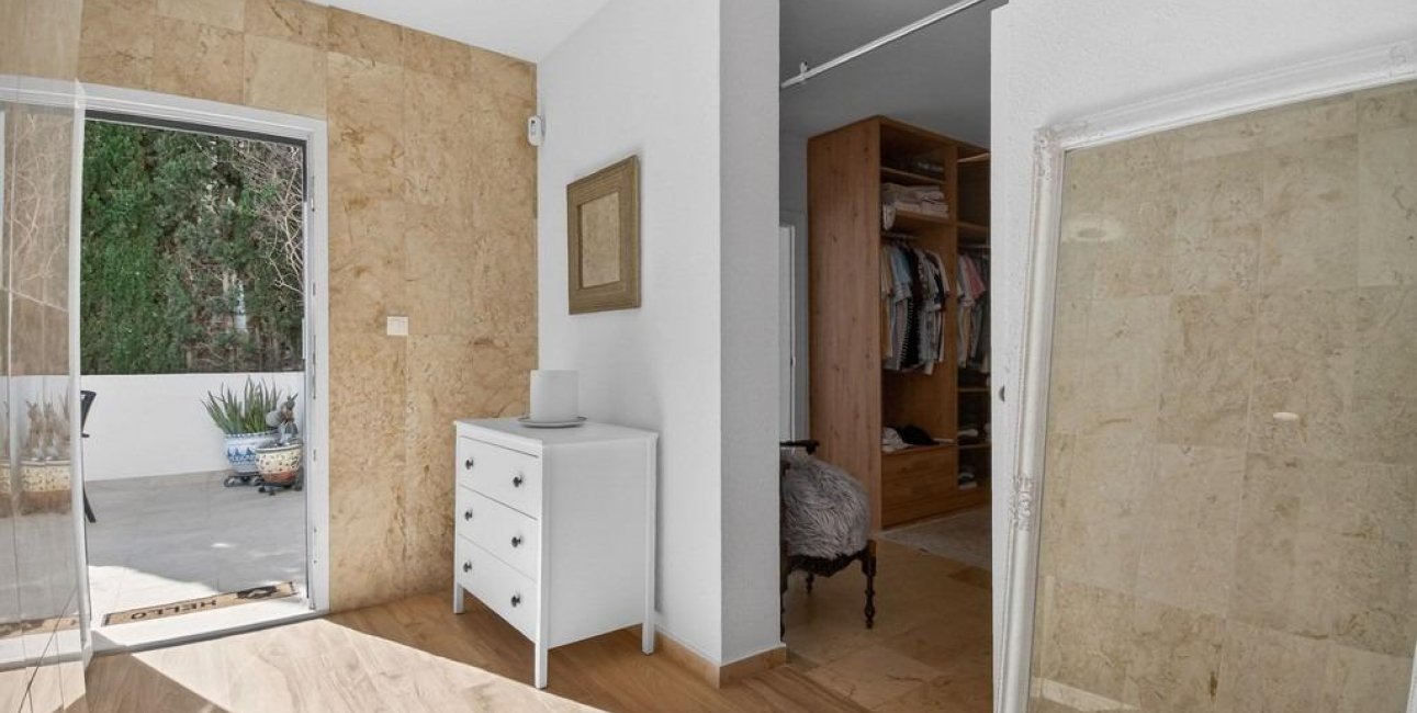 Resale - Villa -
Orihuela Costa - Las Ramblas