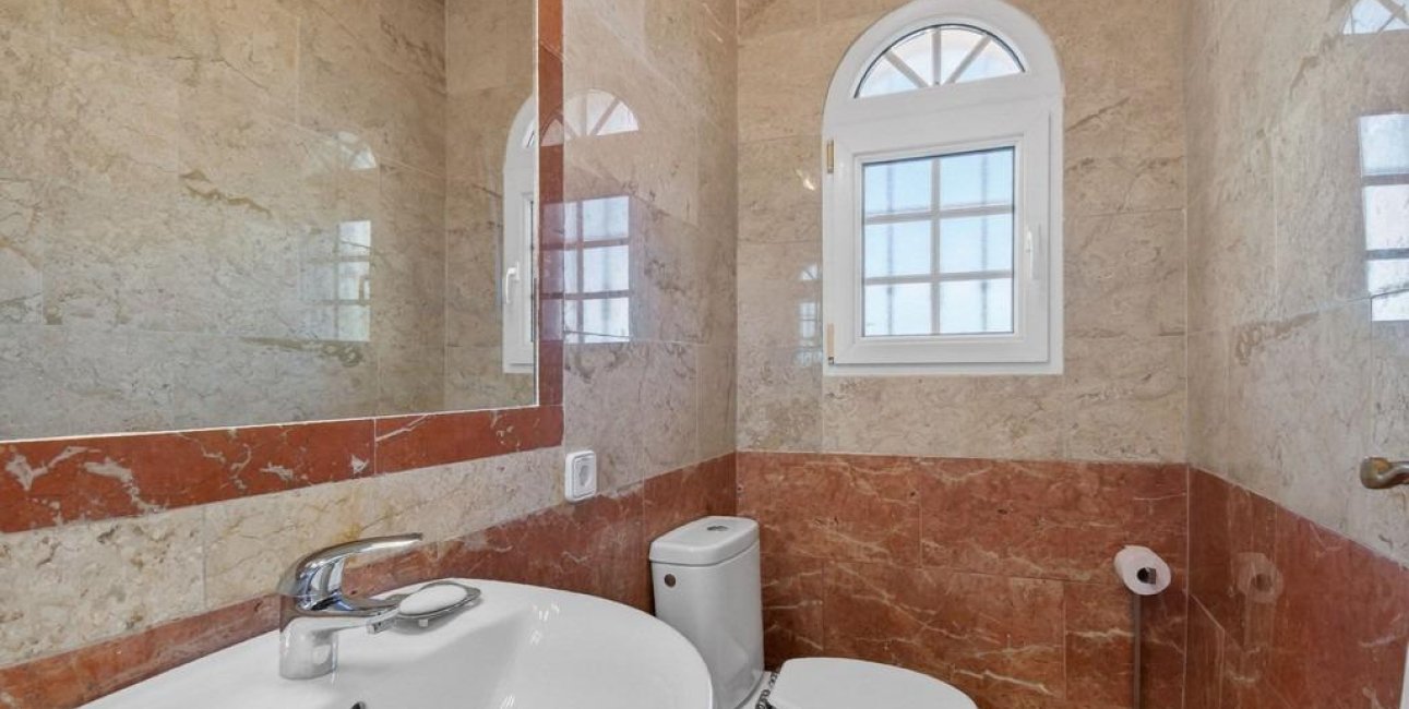 Resale - Villa -
Orihuela Costa - Las Ramblas