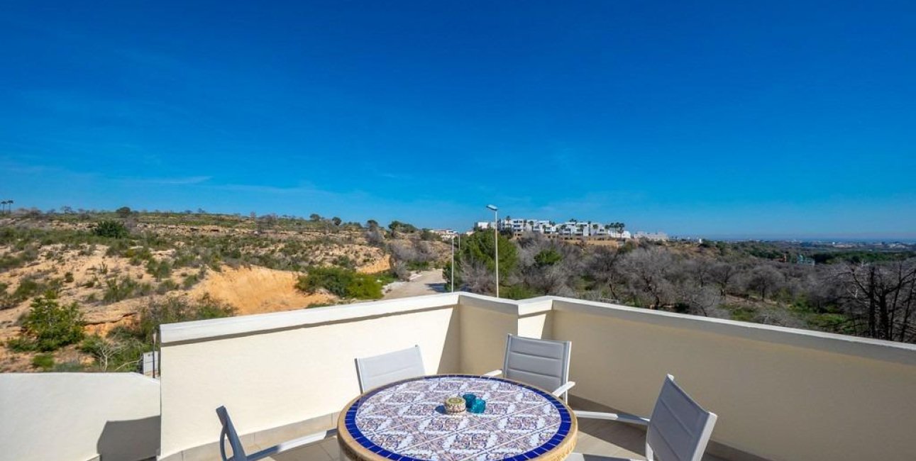 Resale - Villa -
Orihuela Costa - Las Ramblas