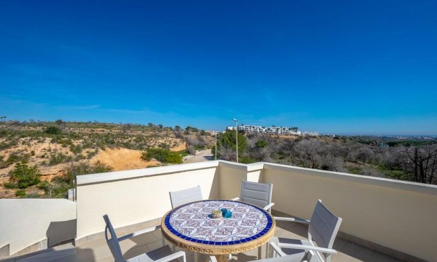 Resale - Villa -
Orihuela Costa - Las Ramblas