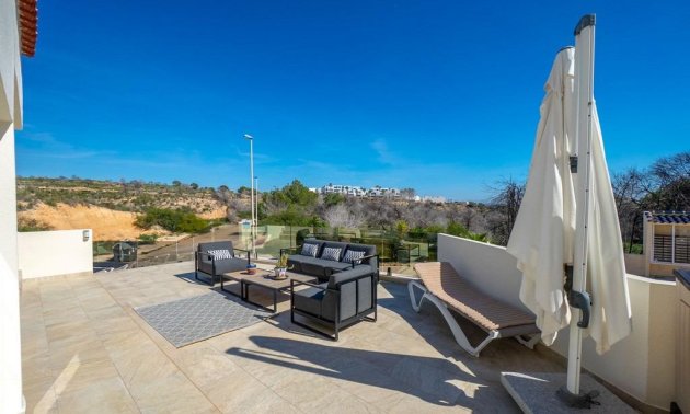 Resale - Villa -
Orihuela Costa - Las Ramblas