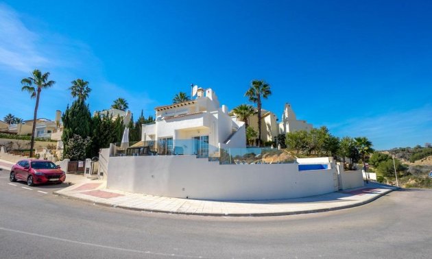 Resale - Villa -
Orihuela Costa - Las Ramblas