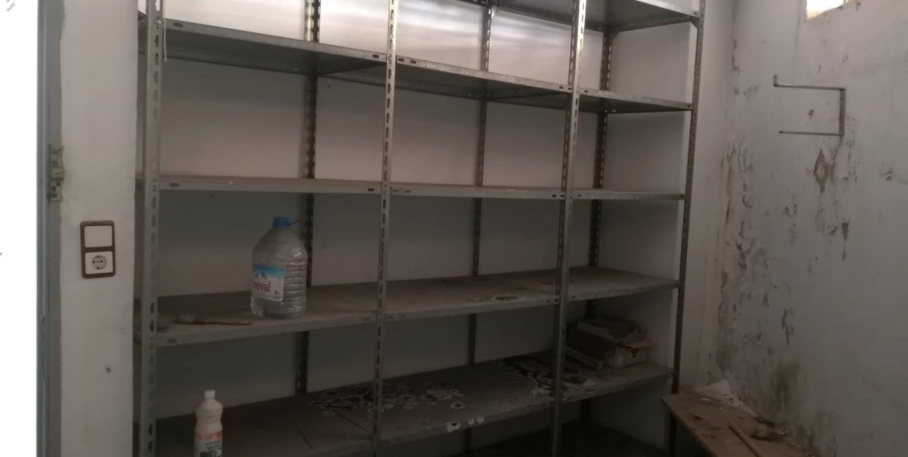 Resale - Garage -
Torrevieja - Estacion de autobuses