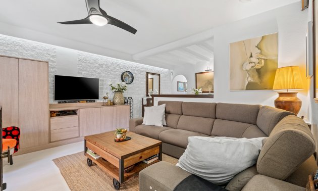 Resale - Apartment / flat -
Torrevieja - Torrevieja - Centre