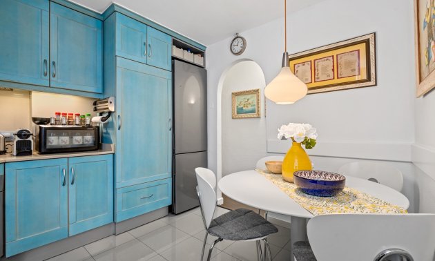 Resale - Apartment / flat -
Torrevieja - Torrevieja - Centre