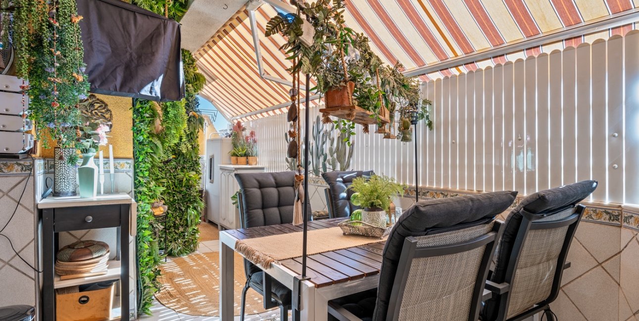 Resale - Apartment / flat -
Torrevieja - Torrevieja - Centre