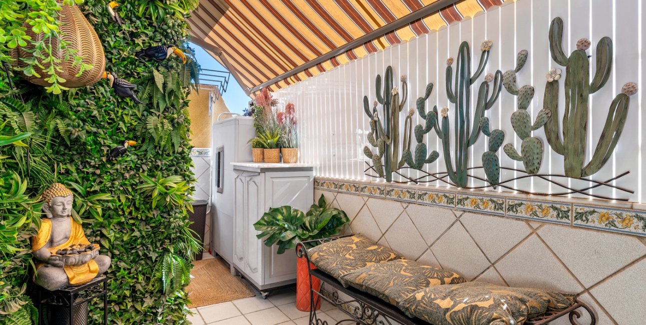 Resale - Apartment / flat -
Torrevieja - Torrevieja - Centre