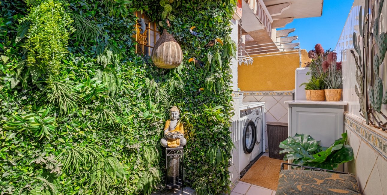 Resale - Apartment / flat -
Torrevieja - Torrevieja - Centre