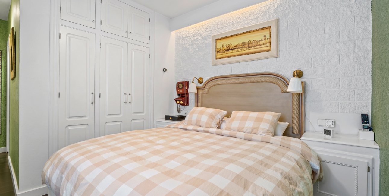 Resale - Apartment / flat -
Torrevieja - Torrevieja - Centre