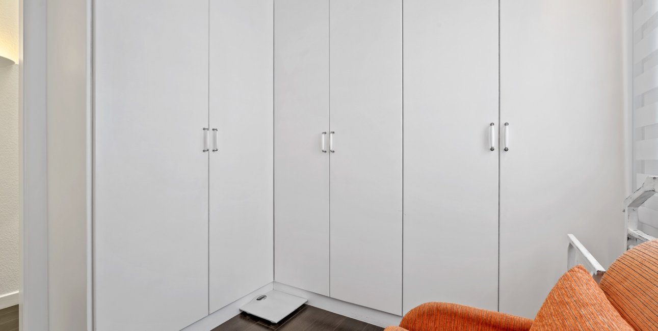 Resale - Apartment / flat -
Torrevieja - Torrevieja - Centre