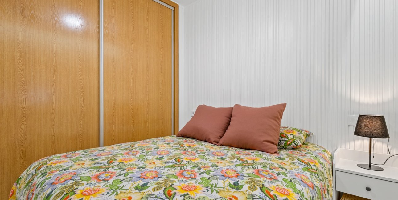 Resale - Apartment / flat -
Torrevieja - Torrevieja - Centre