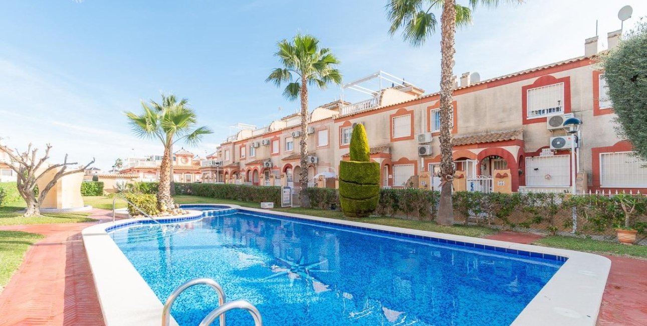 Resale - Townhouse -
Orihuela Costa - Playa Flamenca