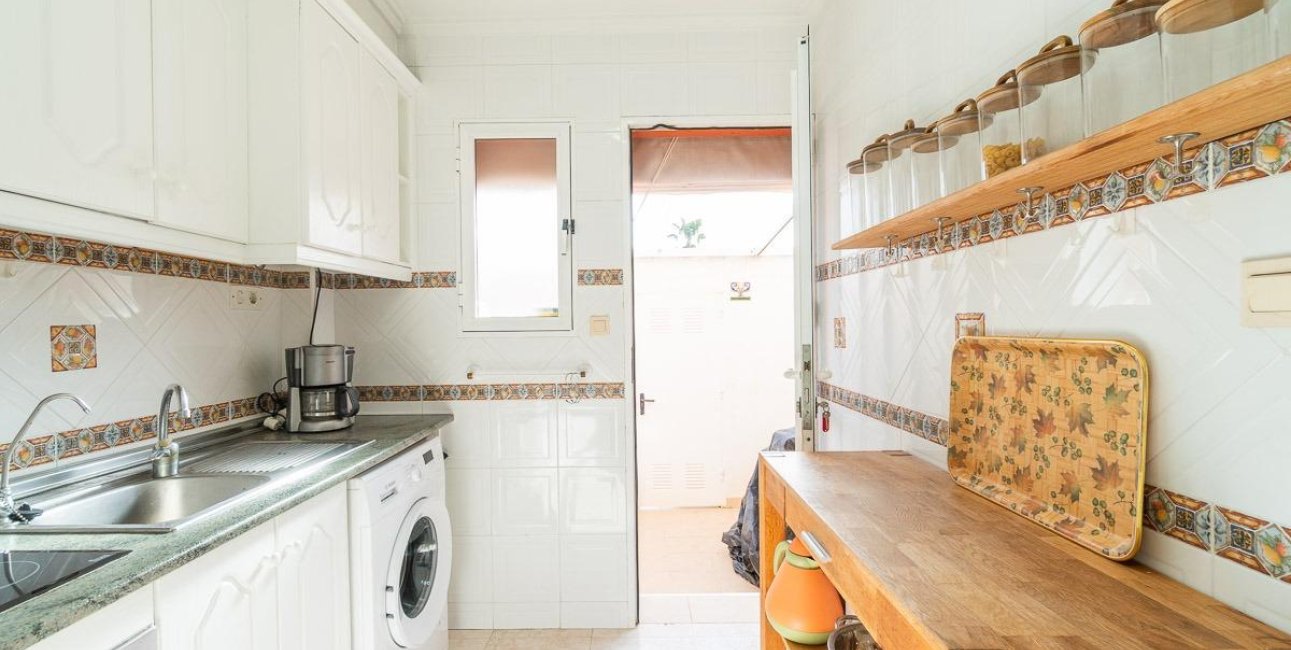 Resale - Townhouse -
Orihuela Costa - Playa Flamenca