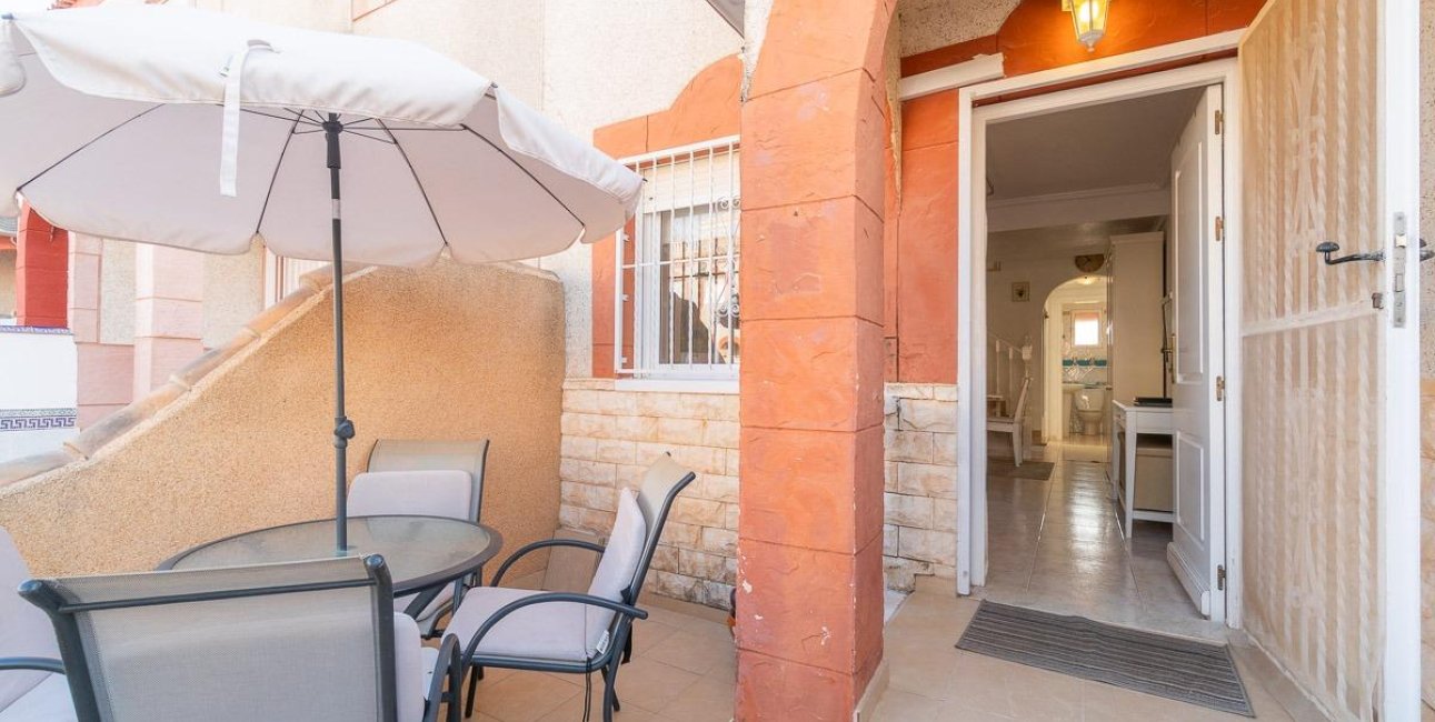 Resale - Townhouse -
Orihuela Costa - Playa Flamenca