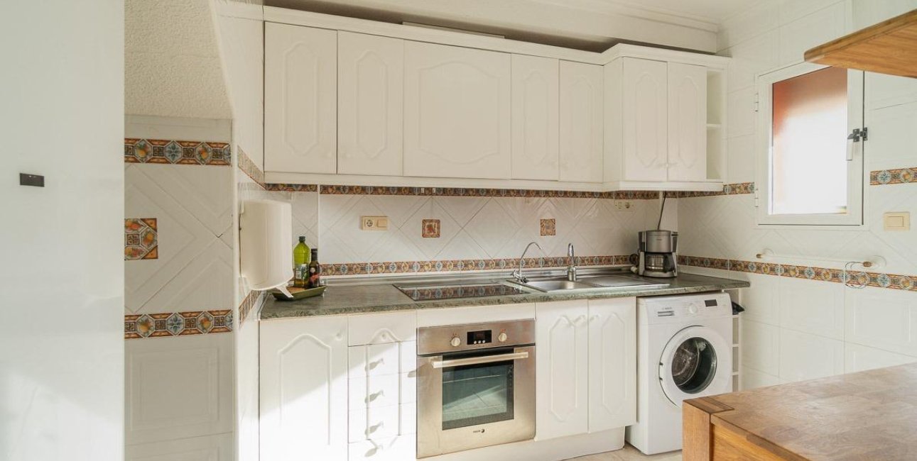 Resale - Townhouse -
Orihuela Costa - Playa Flamenca