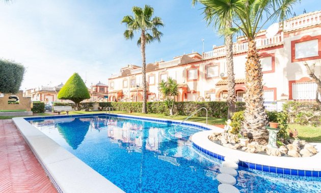 Resale - Townhouse -
Orihuela Costa - Playa Flamenca