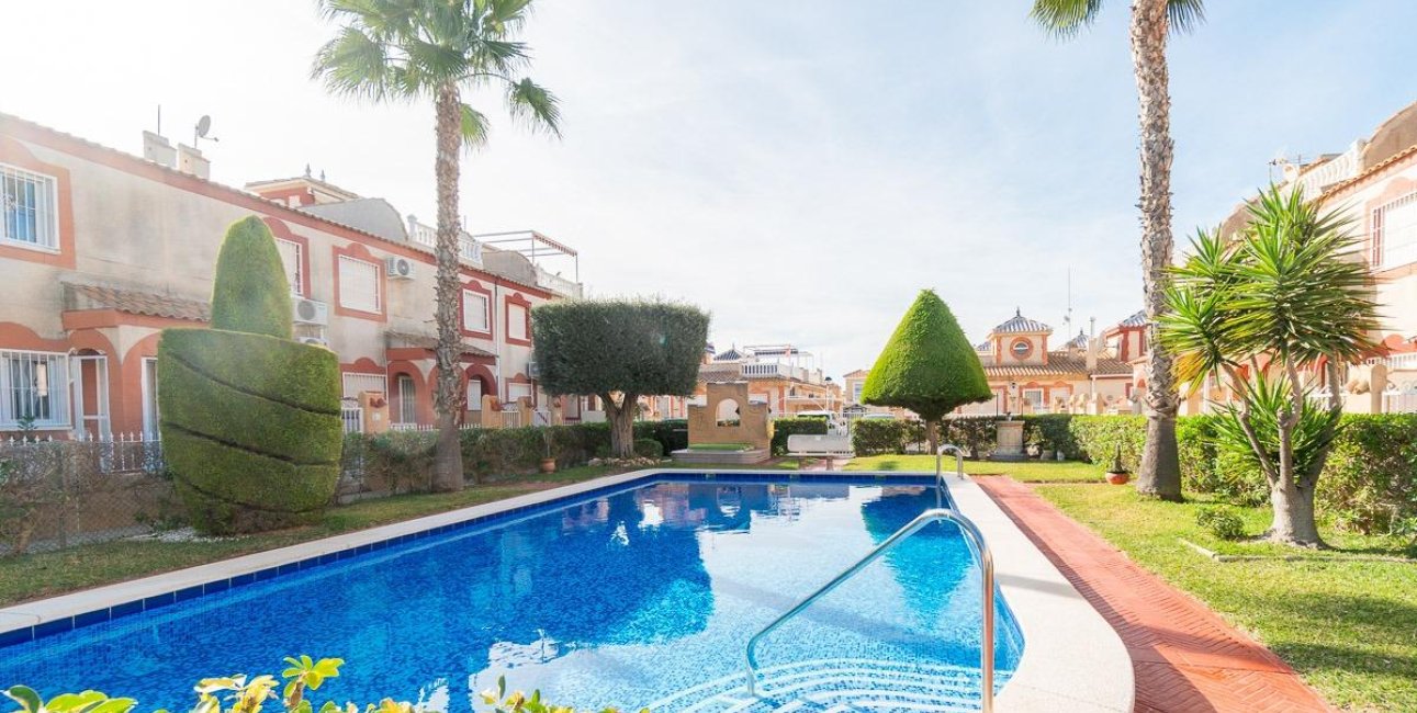 Resale - Townhouse -
Orihuela Costa - Playa Flamenca