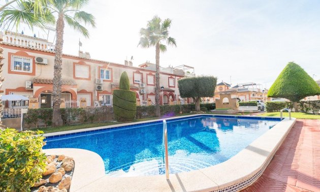 Resale - Townhouse -
Orihuela Costa - Playa Flamenca