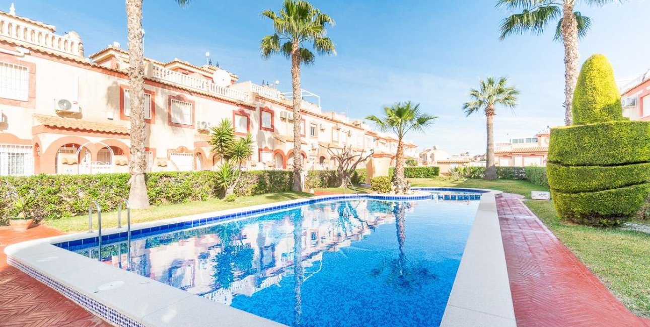 Resale - Townhouse -
Orihuela Costa - Playa Flamenca