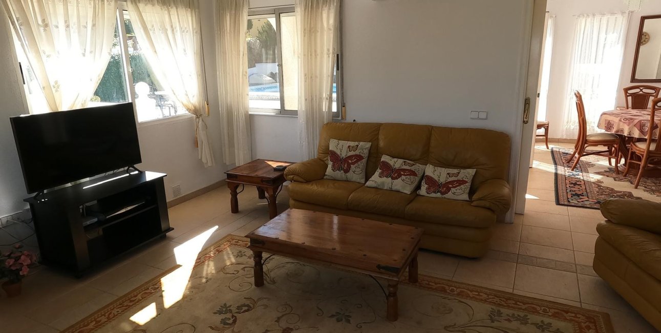 Resale - Villa -
Algorfa - Lomas de La Juliana