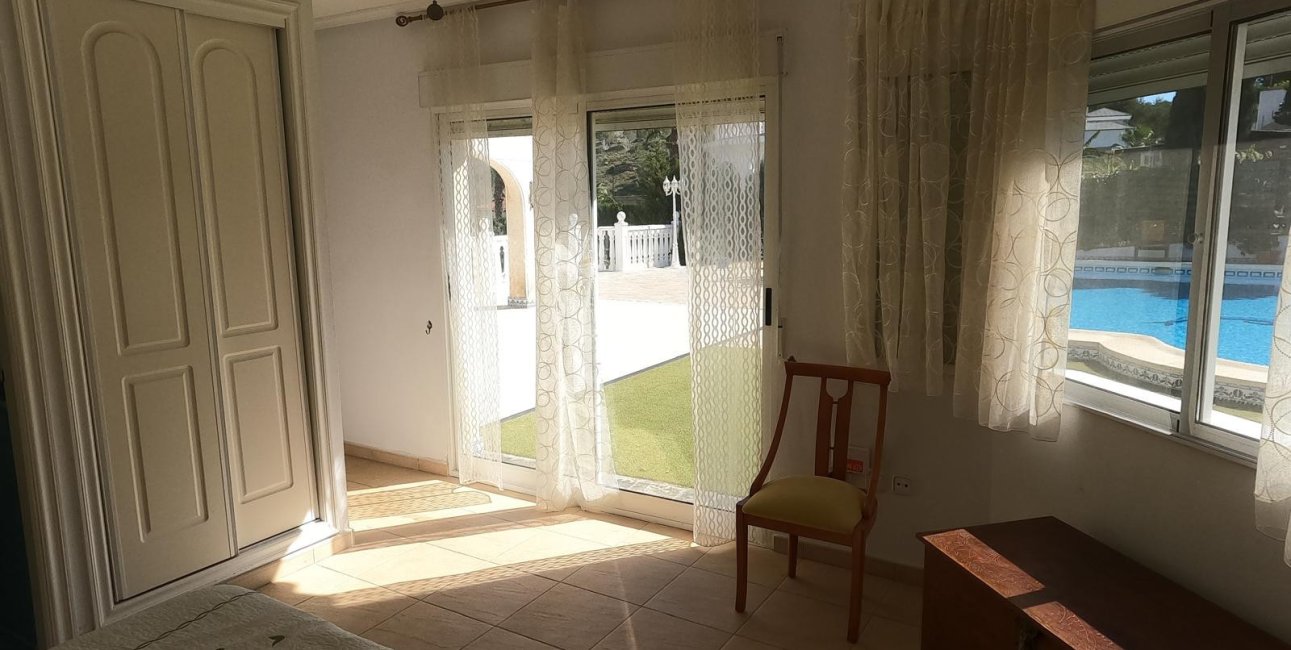 Resale - Villa -
Algorfa - Lomas de La Juliana