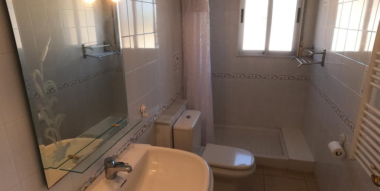 Resale - Villa -
Algorfa - Lomas de La Juliana