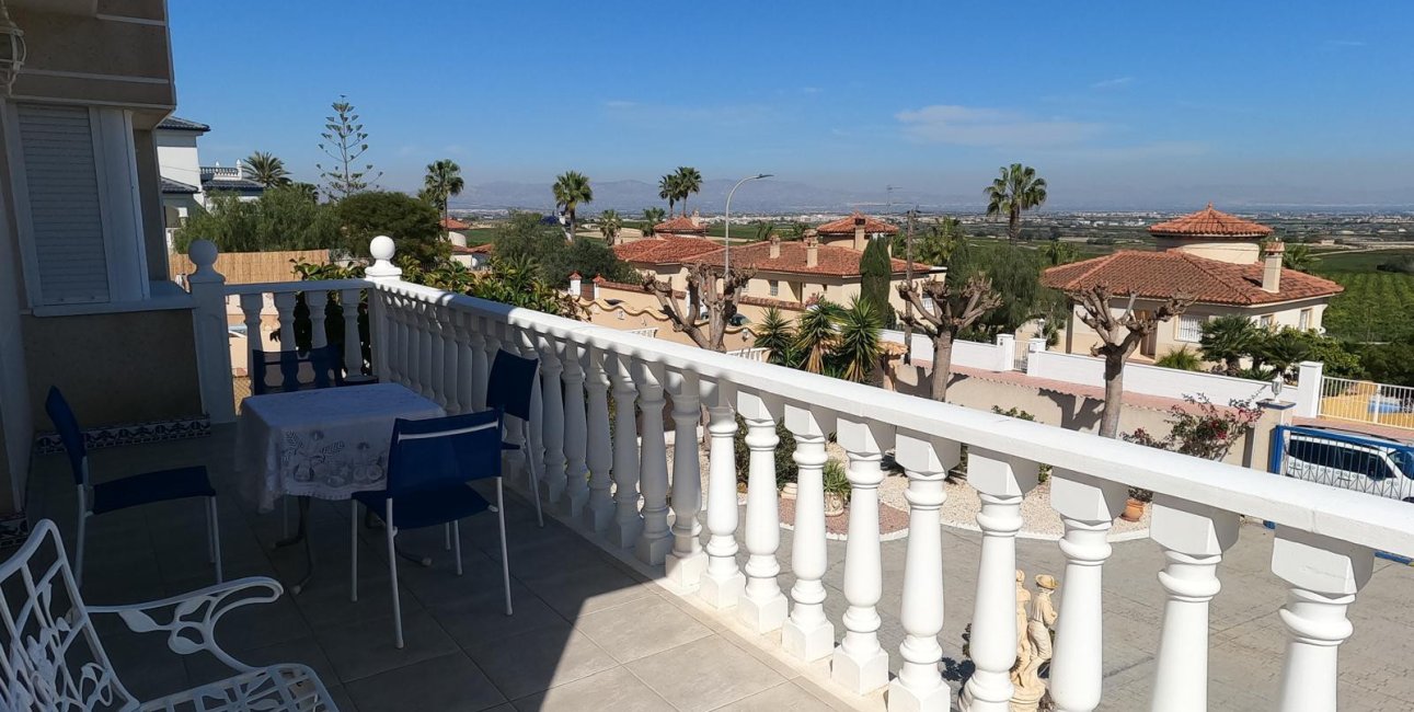 Resale - Villa -
Algorfa - Lomas de La Juliana