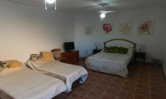 Resale - Villa -
Algorfa - Lomas de La Juliana