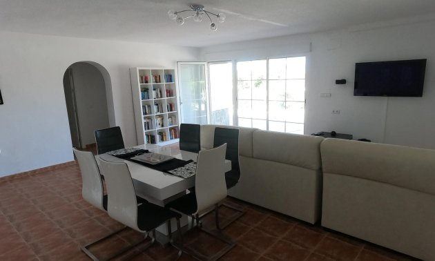 Resale - Villa -
Algorfa - Lomas de La Juliana