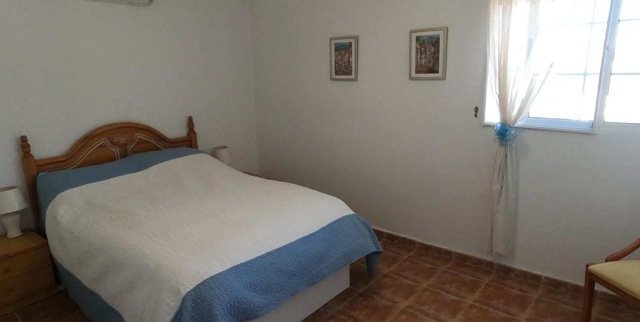 Resale - Villa -
Algorfa - Lomas de La Juliana
