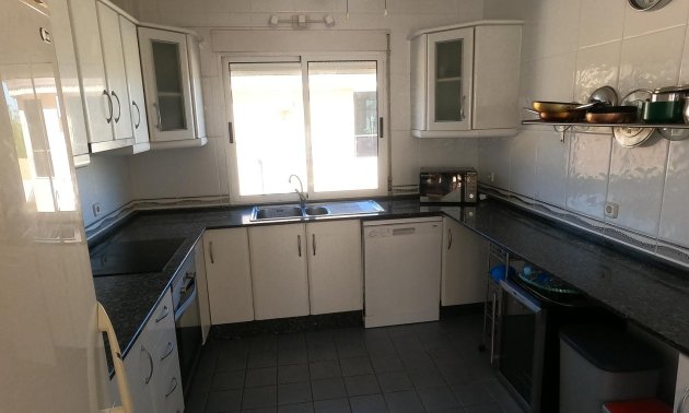 Resale - Villa -
Algorfa - Lomas de La Juliana
