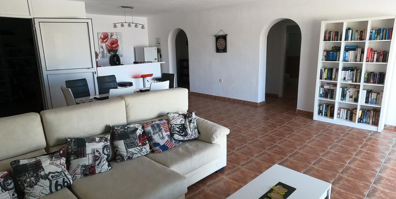 Resale - Villa -
Algorfa - Lomas de La Juliana