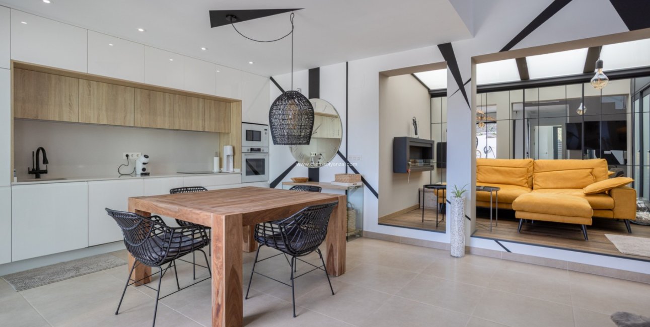 Resale - Villa -
Benijofar - Benijofar - Village