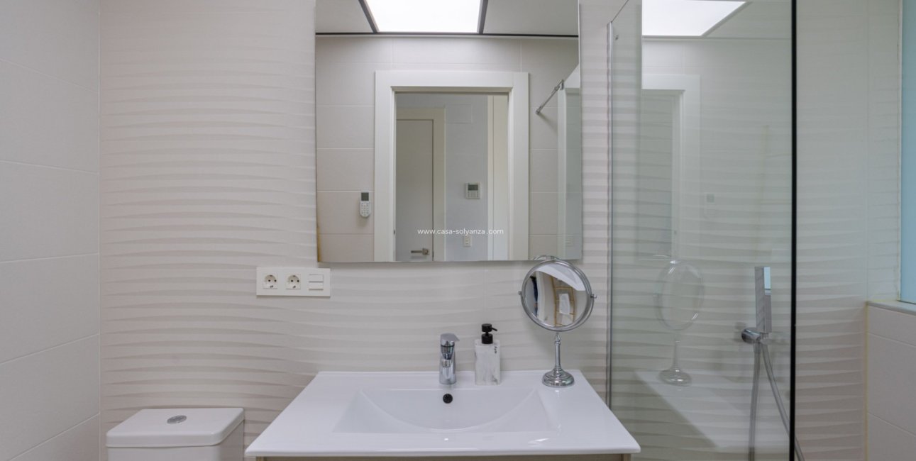 Resale - Villa -
Benijofar - Benijofar - Village