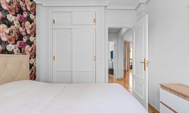 Reventa - Apartamento / piso -
Orihuela Costa - Lomas de Cabo Roig