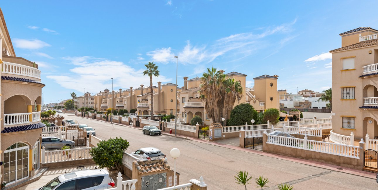 Reventa - Apartamento / piso -
Orihuela Costa - Lomas de Cabo Roig